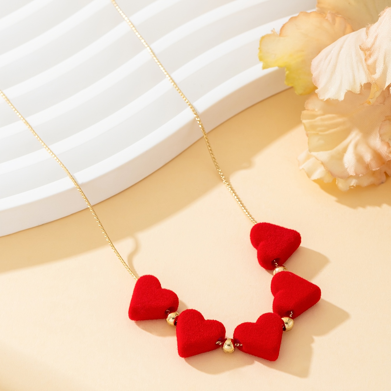 TEMU 1pc Sweet Elegant Cute Versatile Red Velvet Love Valentine's Day Necklace Suitable For Women's Holiday Daily Party Wear