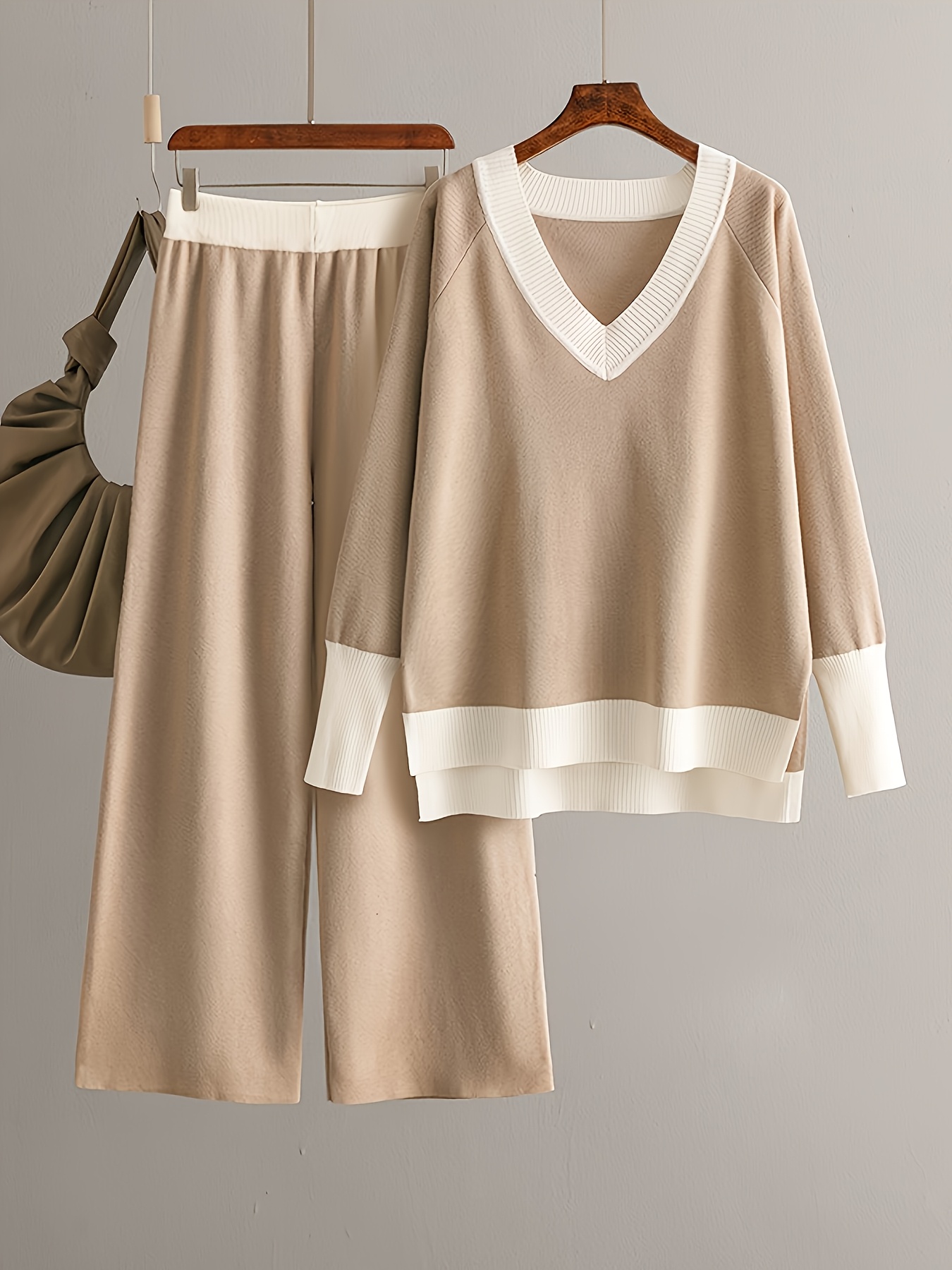Ensemble Deux Pièces Femme - Pull Col V En Maille Côtelée + Pantalon De Jogging - Taille élastique - Couleur Beige - Confortable Pour Automne/hiver