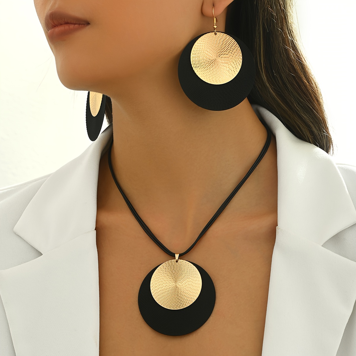 Set Of 3pcs Featuring Black Round Colors, Metal-style Earrings And Necklace