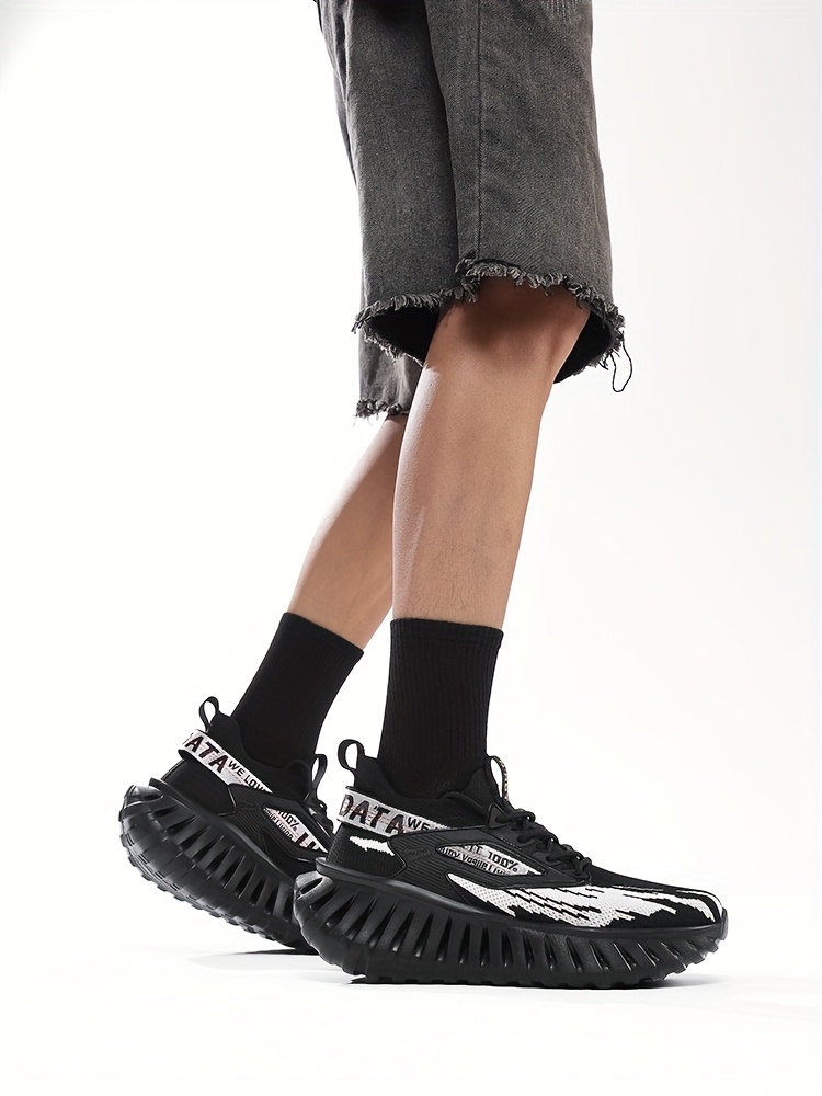 Men'S Cross-Country Sneakers Designed for Road Running, Featuring All-Terrain Grip Suitable for Fitness, Jogging, Hiking, And Outdoor Trail Running. These Shoes Are Slip-Resistant, Breathable, Lightweight