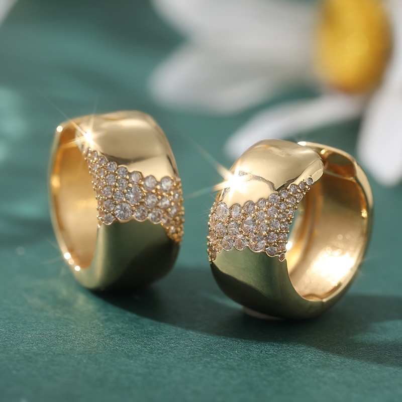 E-shop 1 Paar Elegante Glänzende Goldfarbene Creolen Ohrringe Damen Charm Schmuck für Braut, Jahrestag, Weihnachtsgeschenk und Freizeitkleidung