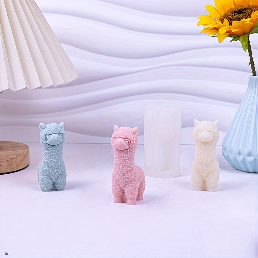 

Cute Cartoon Three-dimensional Alpaca Shape Aromatherapy Candle Gypsum Silicone Mold