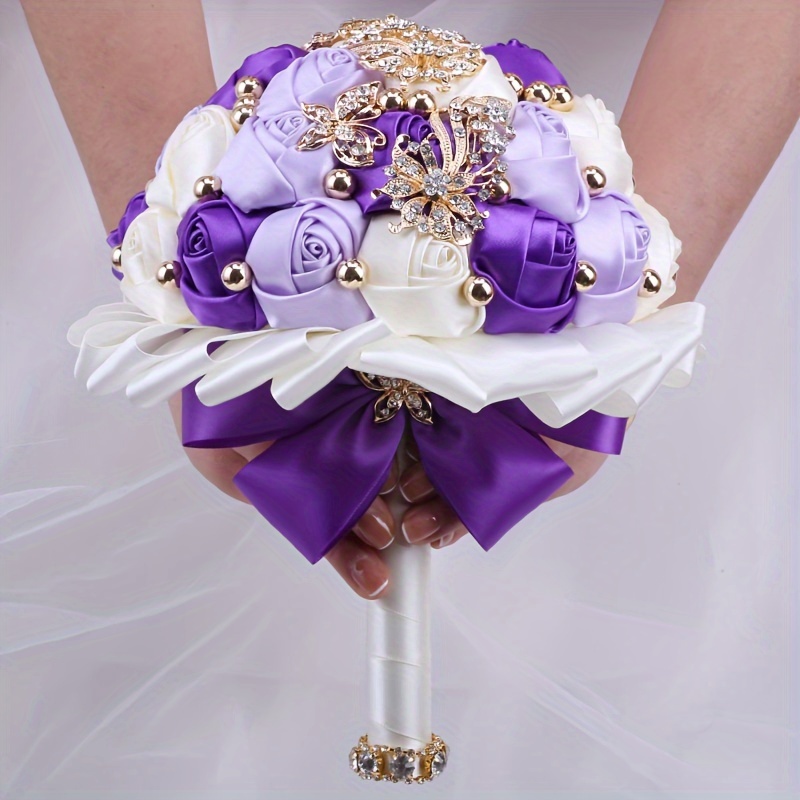   kuyov qizlar uchun buket boy qizil shaytonli güllar, kristal va marjon aksessuarlari bilan to'ldirilgan to'y to'ylari tafsilotlari 23