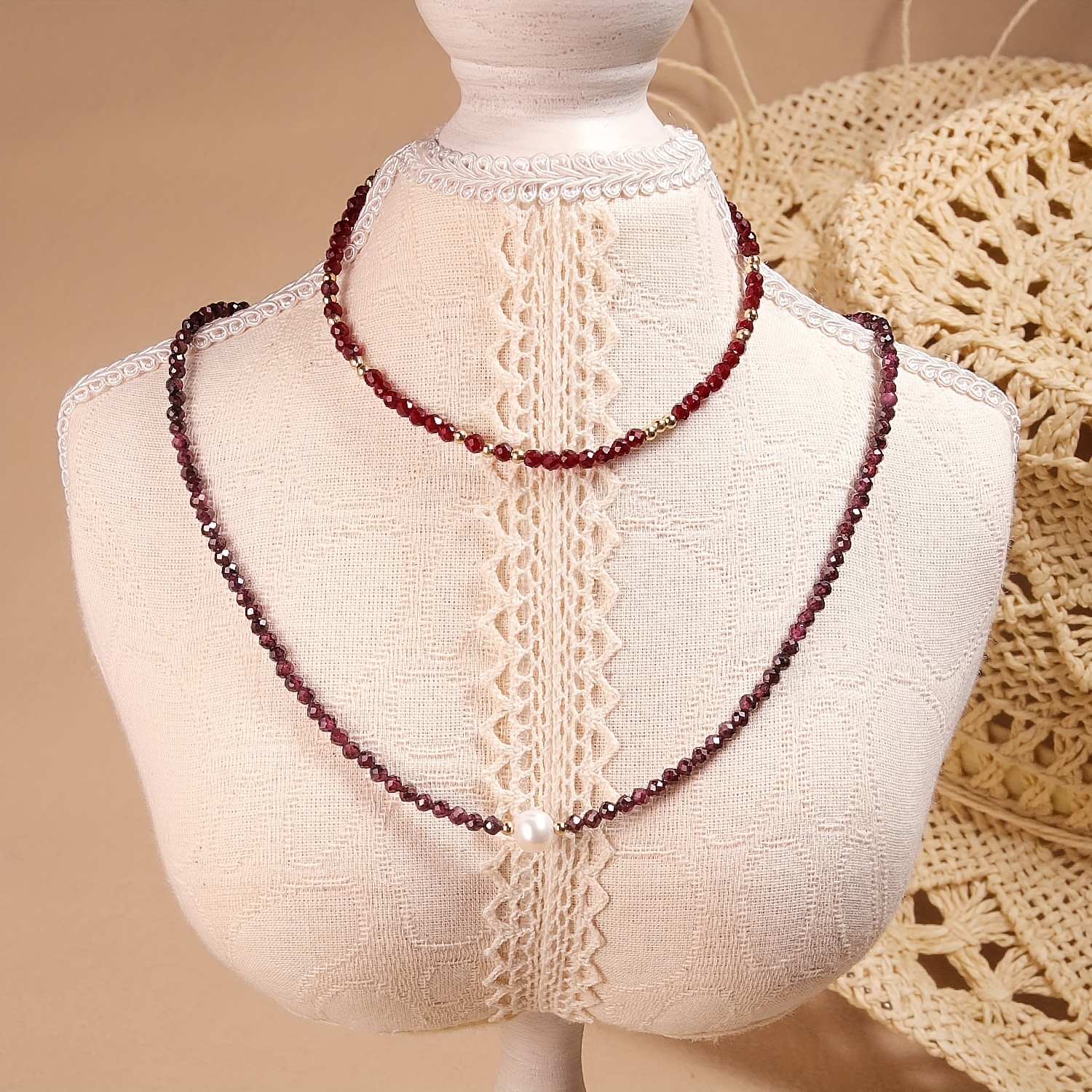 E-shop Natürlicher 2-teiliges -Rot-Achat Facettiertes Handgefertigtes Mode-Armband Halsketten-Set für Damen, Perfektes Geschenk für Herbst Winter