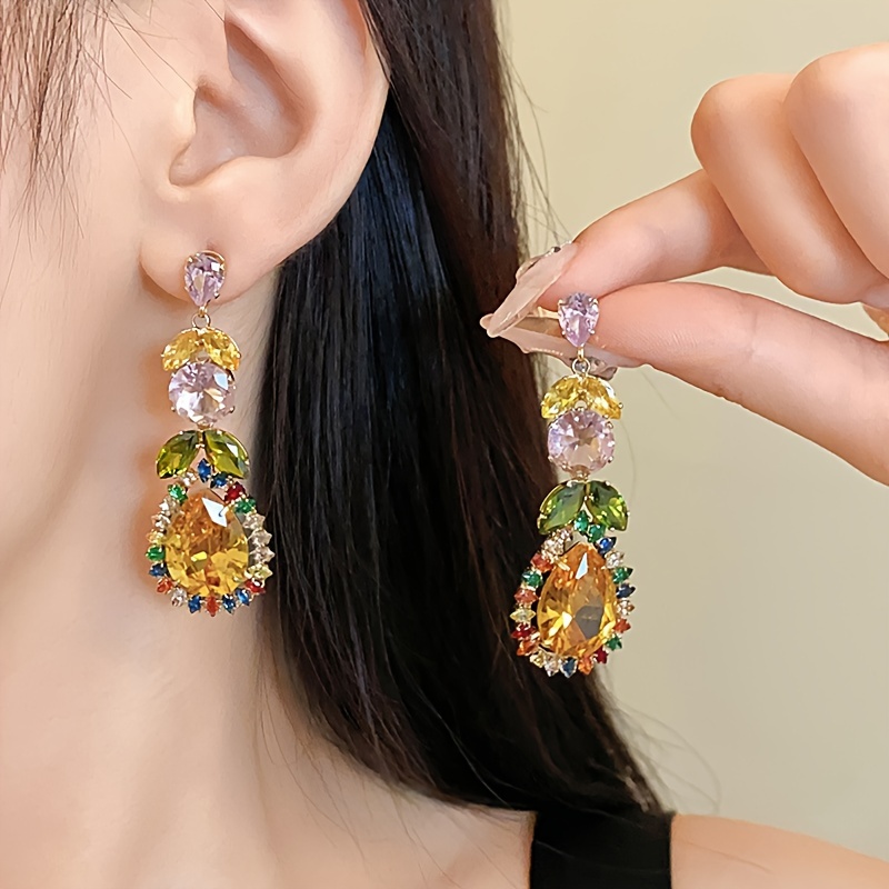 

Vintage Elegant Dangle Earrings With Synthetic Zirconia In Random Colors - Perfect For Daily Wear And Special Occasions