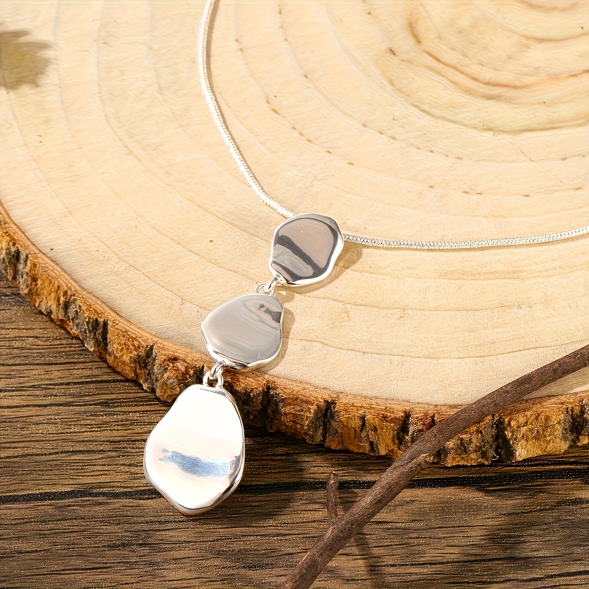 1pc Fashionable Exquisite Bohemian Style Irregular Water Drop Women's Pendant Long Necklace Sweater Chain, Suitable For Women' Wear