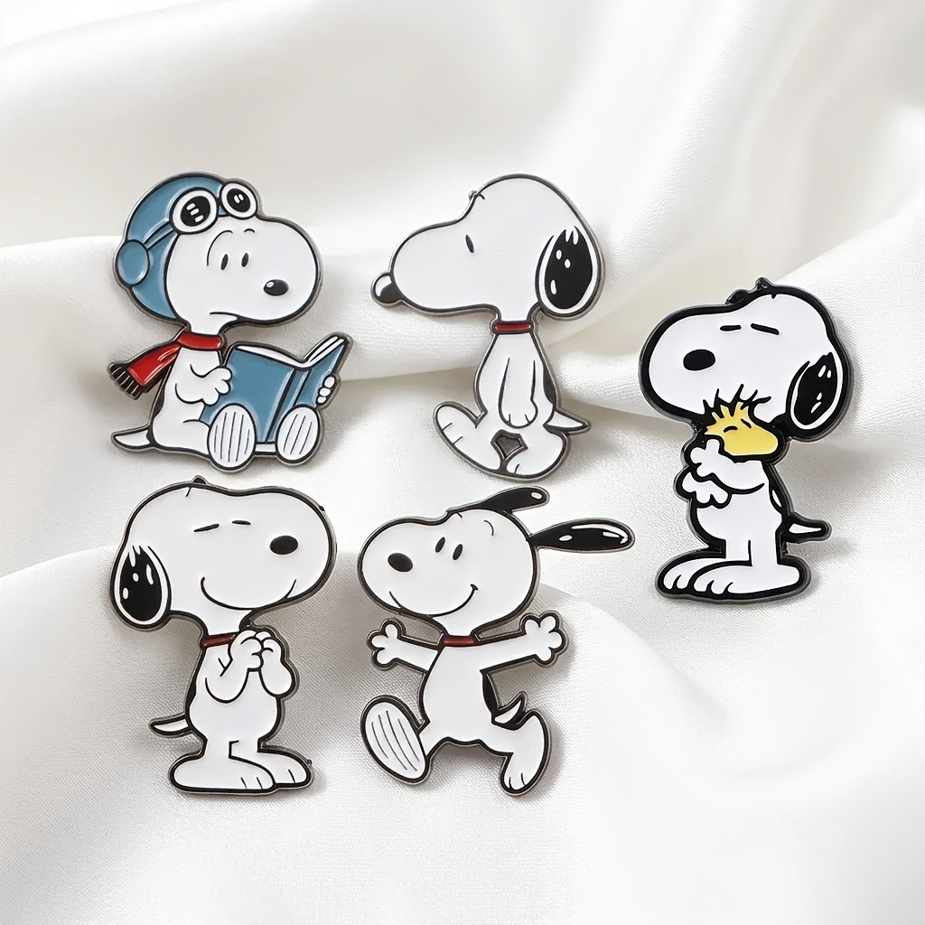 5   broches de perro, insignias de metal de dibujos animados, adiciones creativas para bolsos y ropa