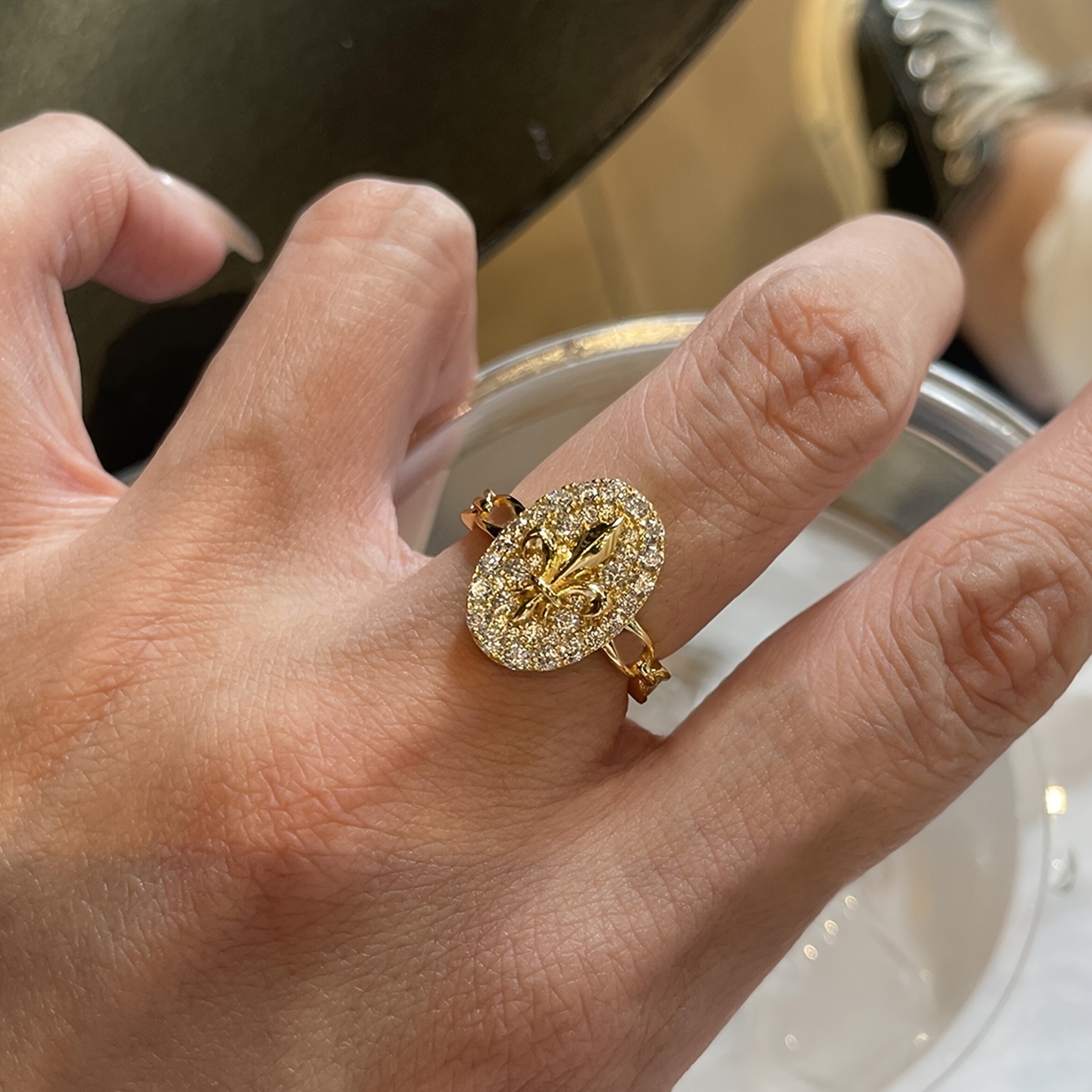 Women's Elegant Copper Geometric Oval Design Ring with Cubic Zirconia