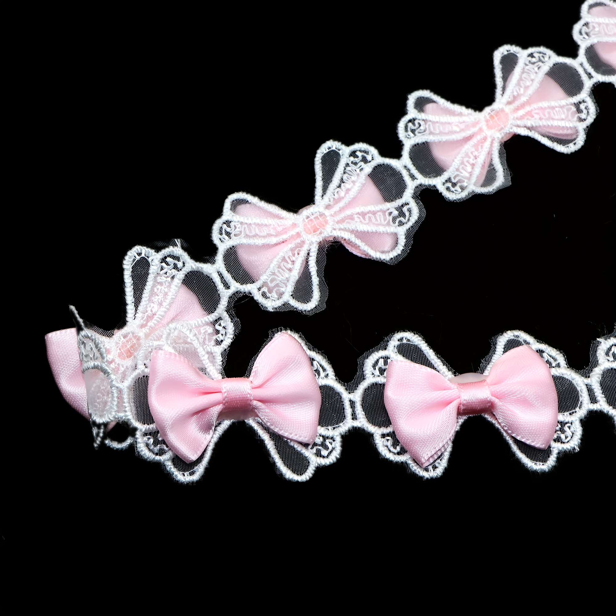 E-shop Elegantes zweilagiges Schleifen-Spitzenband, 1 Yard – Besticktes Polyester, geeignet für Hochzeiten, Brautveranstaltungen, Dekorationen und