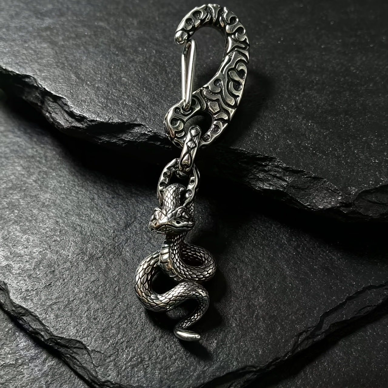 Retro Carved Stainless Steel Serpent Key Chain Pendant