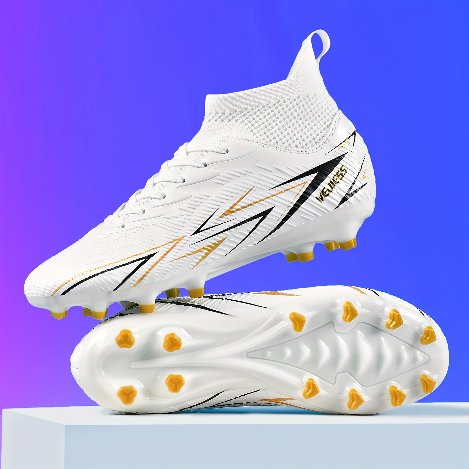 [Zapatillas deportivas] Nuevas zapatillas de entrenamiento para competición de hombre con clavos AG antideslizantes, zapatillas de fútbol transpirables de caña alta para adultos, adecuadas para parejas, calzado de fútbol profesional para exteriores, clavas deportivas negras clásicas ligeras