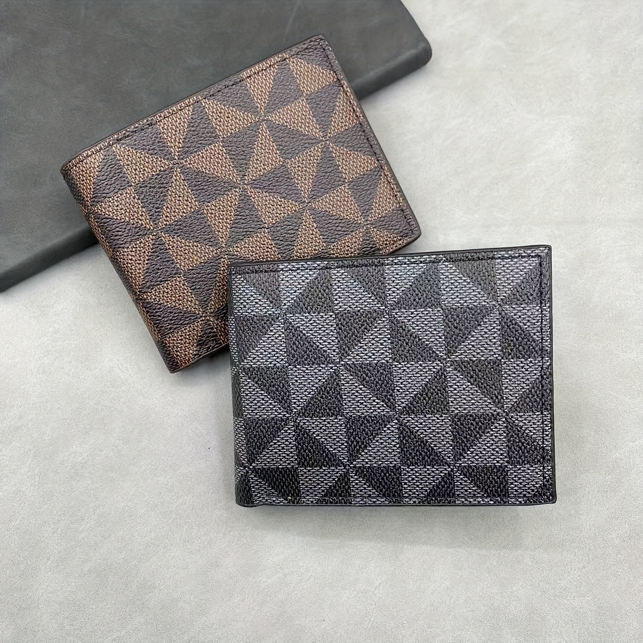 

Elegant Leather Men' - Geometric Pattern, & Stylish Bifold With Card Slots