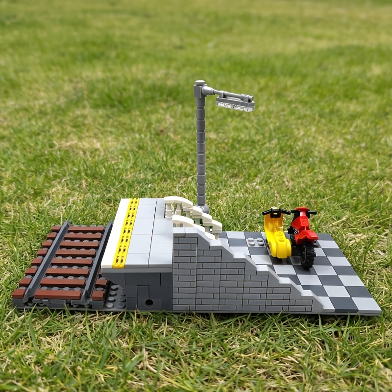 305pcs Train Station Platform Building Blocks Set