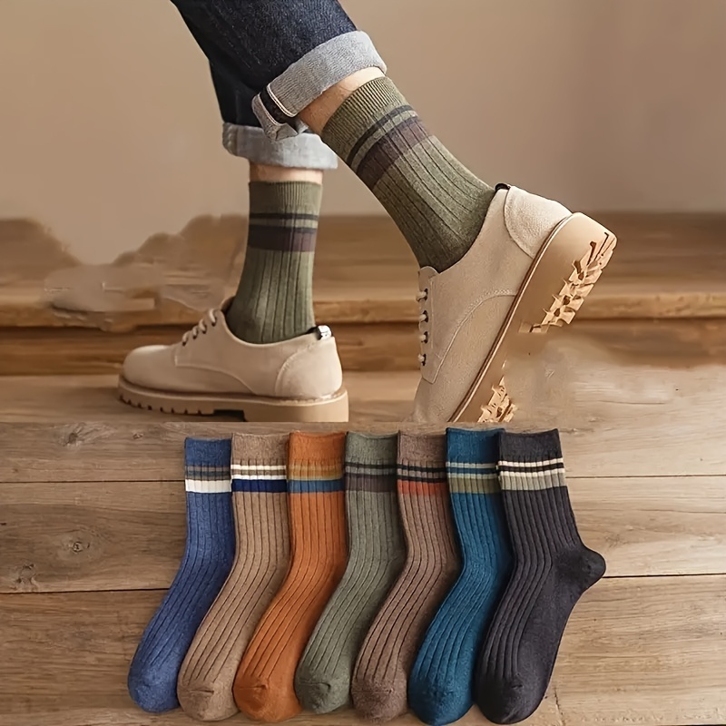 

7 Pairs Of Men's Trendy Striped Pattern Crew Socks, Breathable Comfy Casual Unisex Socks For Men's Outdoor Wearing
