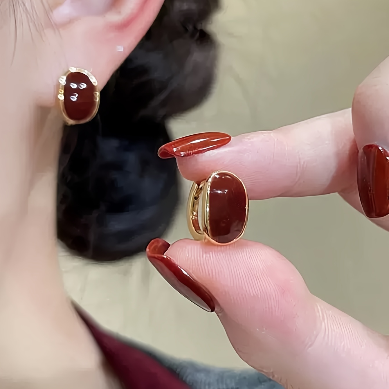 TEMU 1 Pair Of Fashionable, Simple, And Exquisite Geometric Glaze- Copper Hoop Earrings For Women, Versatile For Daily Wear, Casual Gatherings, And
