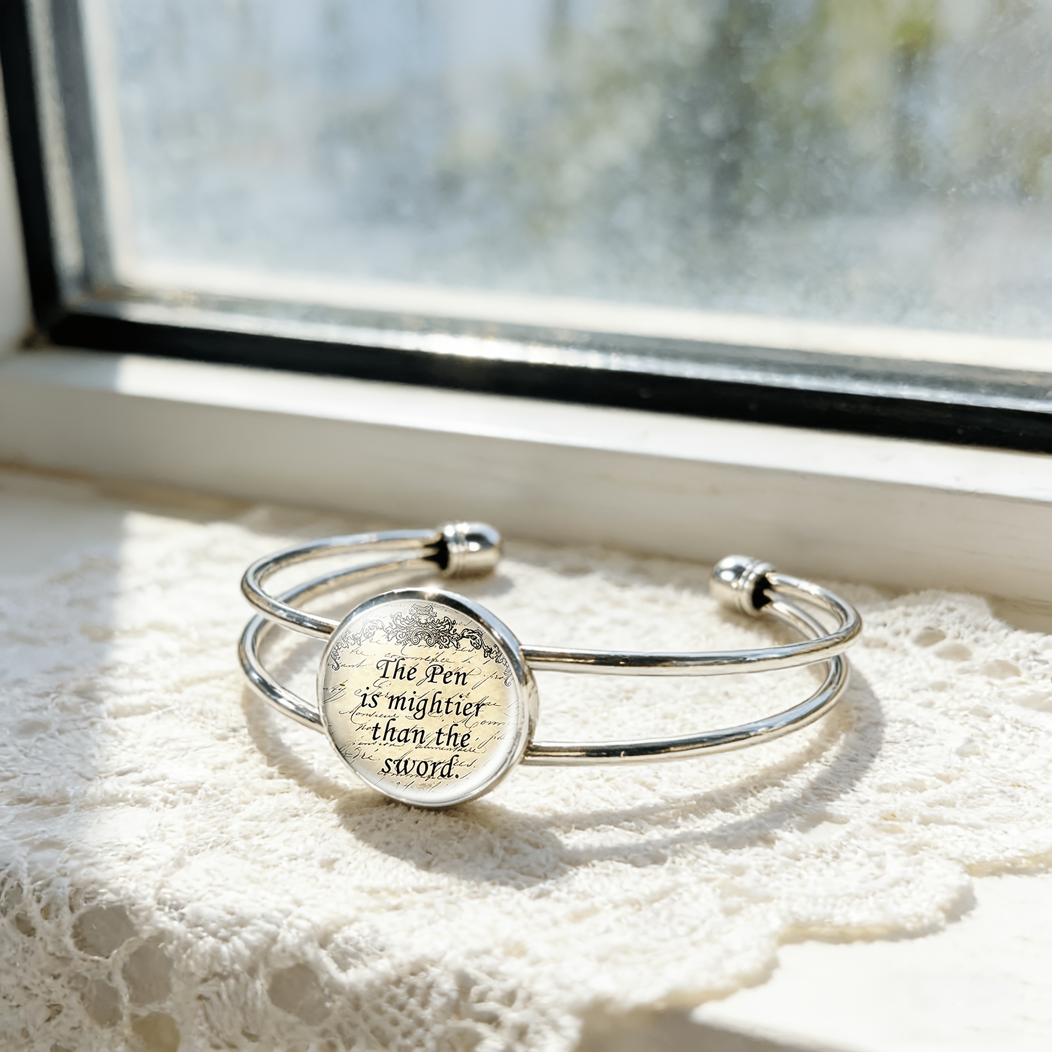 Women's Adjustable Opening Round Time Gem Inlaid Bracelet
