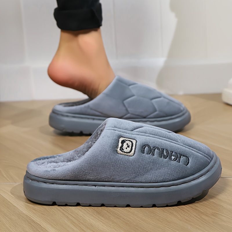 

Men's Casual Plush Slippers - Fall/winter Comfy Indoor/outdoor Slip-on Footwear With Geometric Pattern, Tpr Sole, Round Toe, Warm Fabric - Sun Resistant