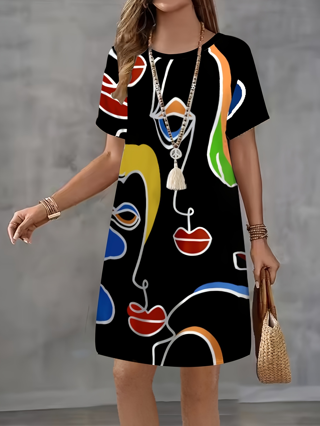 Women'S Black Art Print Dress Casual Short Sleeve, Loose Fit, Round Neck,  Polyester, Abstract in Vibrant Colors, Short Sleeve Dress Abstract