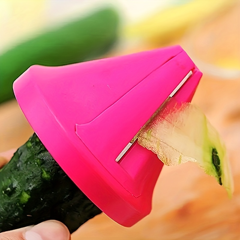 This 1pc Shredder Upgrades Your Kitchen with Its Innovative Multifunctional Conical Design, Perfect for Shredding Carrots And Cucumbers, As Well As Peeling Fruits And Vegetables.
