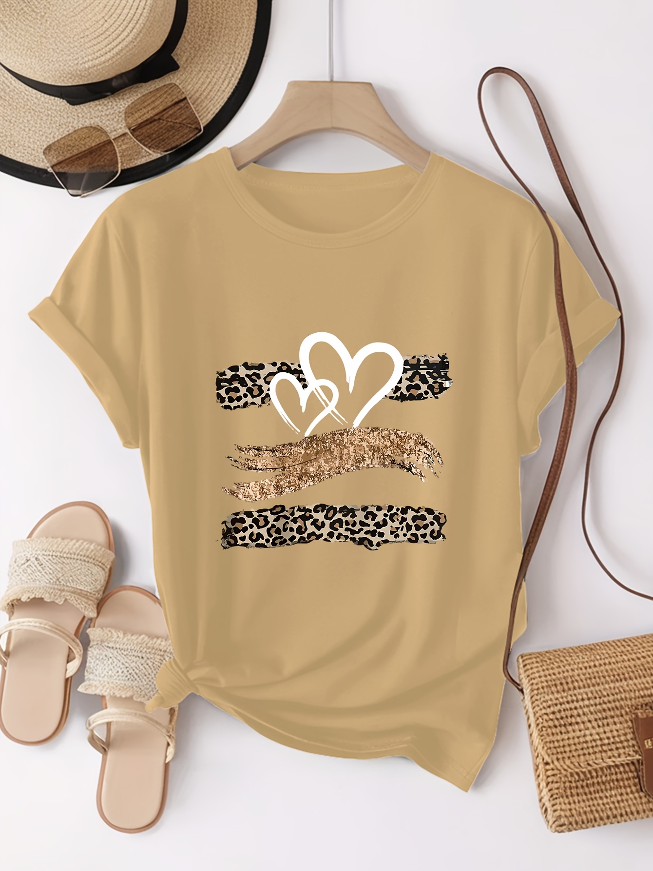 Leopard Print Heart Glitter-themed Pattern Print, Fashionable Breathable T-shirt, for Family Travel,, Casual S, Daily Commutes, Matching Outfits for Sisters, Versatile T-shirt 30057