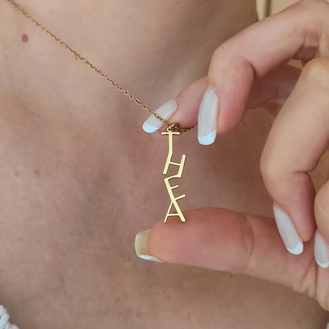 

Custom Vertical Straight Name Necklace, Personality Simple Upper & Lower Letter Movable Pendant Necklace, Stainless Steel Women Fashion Jewelry, Language English Only