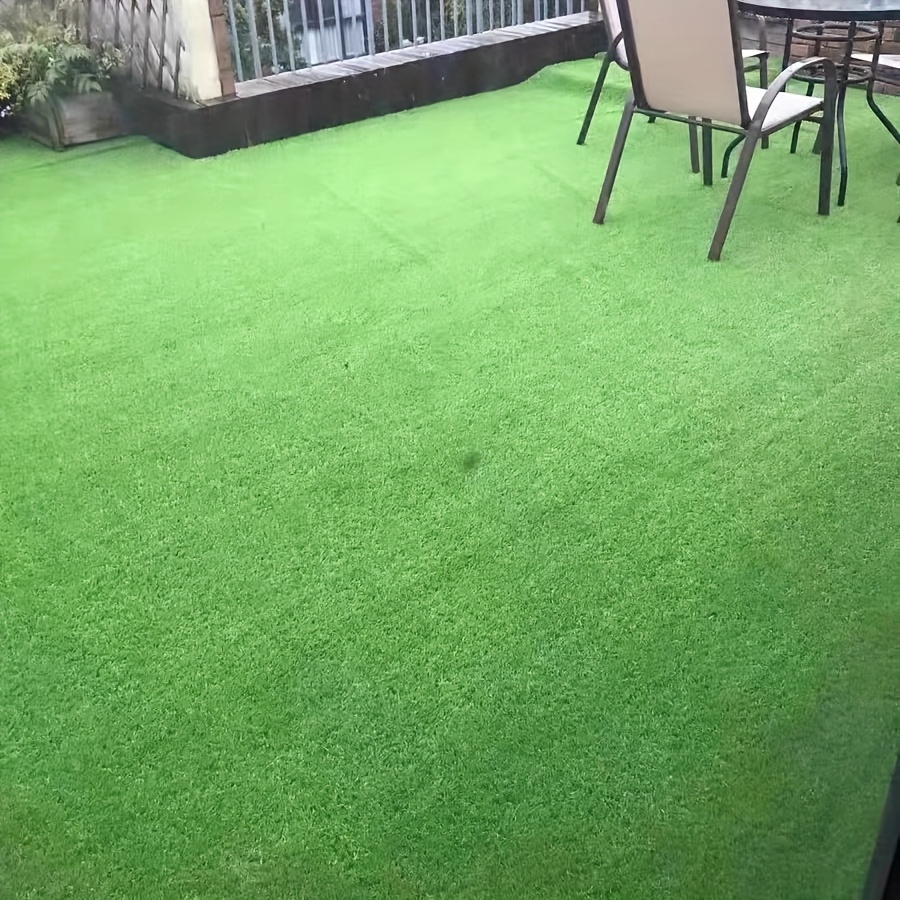 Large Artificial Turf Mat, Authentic and Fake Lawn Carpet - Suitable for Wedding Gardens and Courtyards, Easy to Install Without Tools, Ideal for Party Events, Home and Commercial Decoration, Low Maintenance, Party Decorations, Artificial Turf