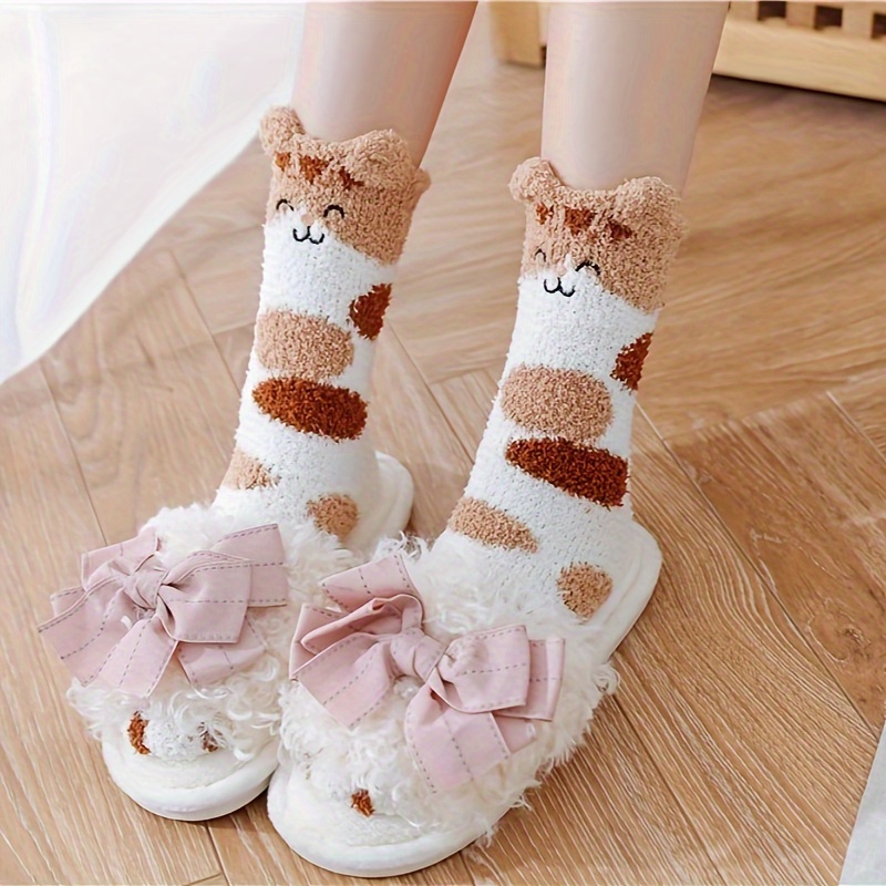 awesome 5 Pairs Women'S Slippers Socks | Coral Fleece Knee-length Socks with Cartoon Cat Paw Design, Plush and Fluffy for Winter 10 awesome 5 Pairs Women'S Slippers Socks | Coral Fleece Knee-length Socks with Cartoon Cat Paw Design, Plush and Fluffy for Winter - Image 10