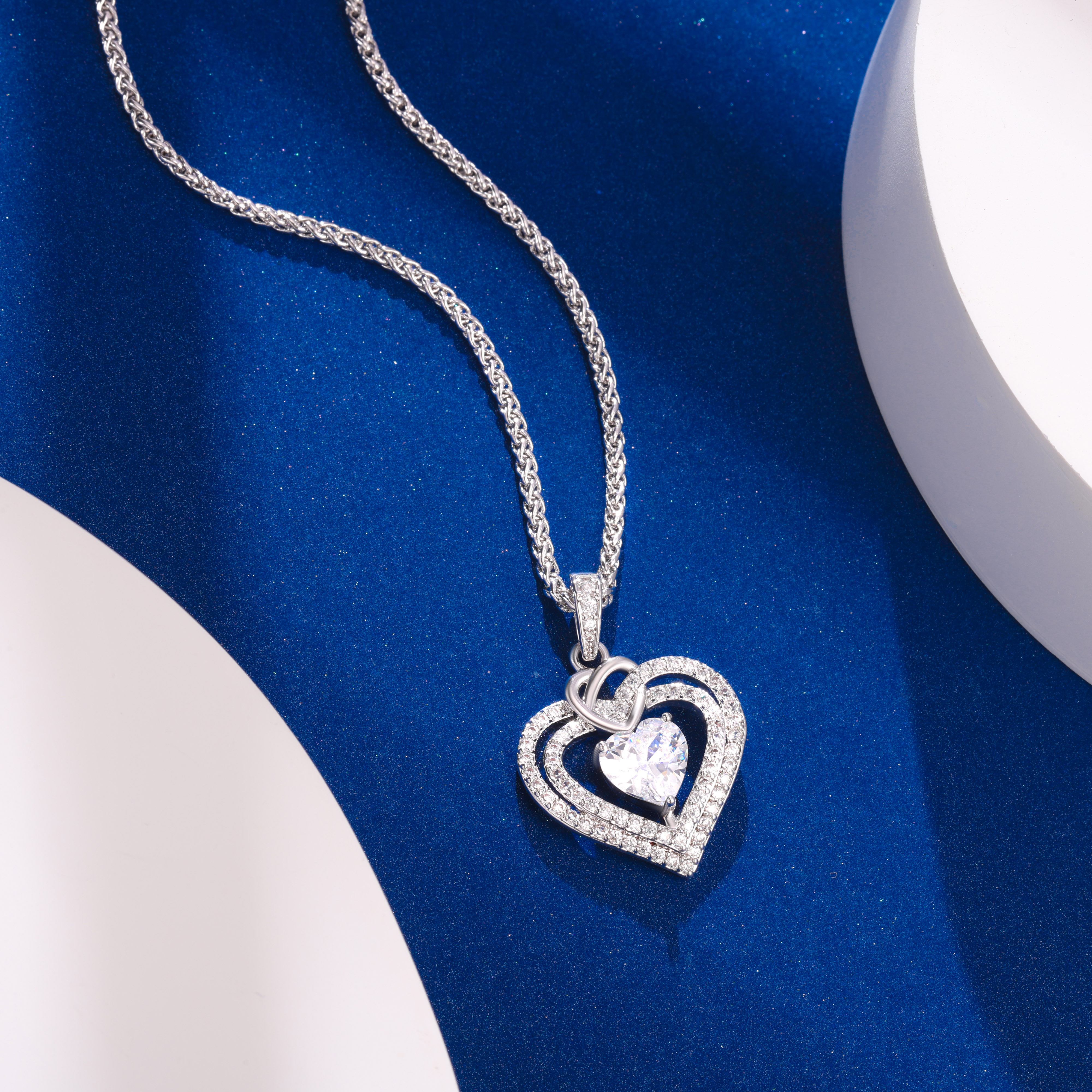 Women's 925 Silver Moissanite Heart-Shaped Necklace