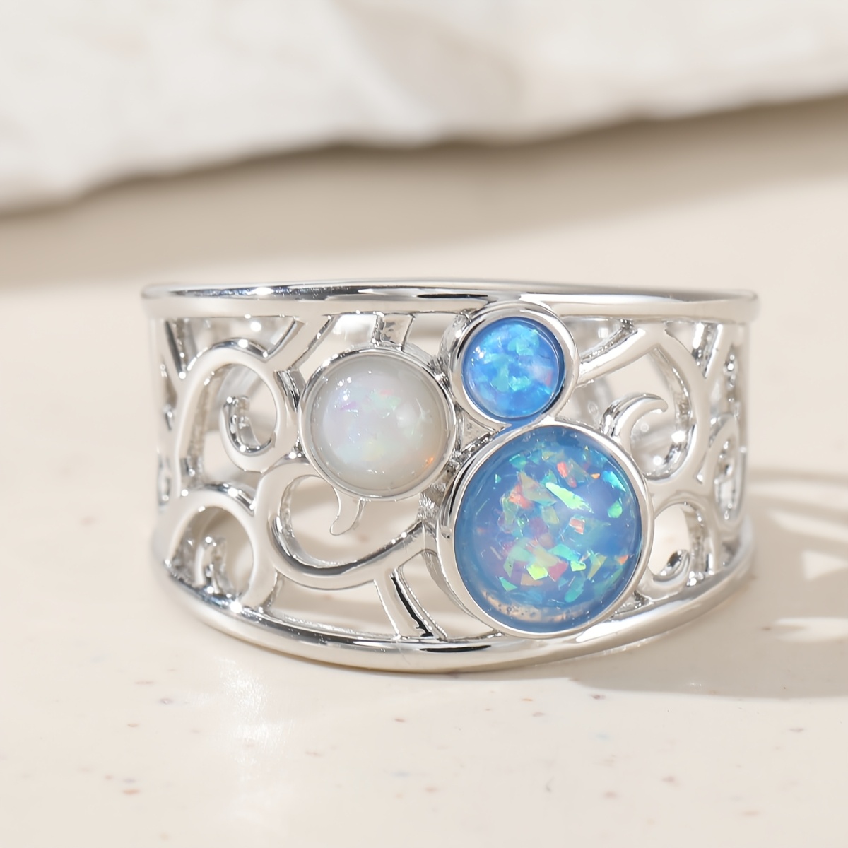 Simple Women's Wide-band Ring with Openwork Filigree