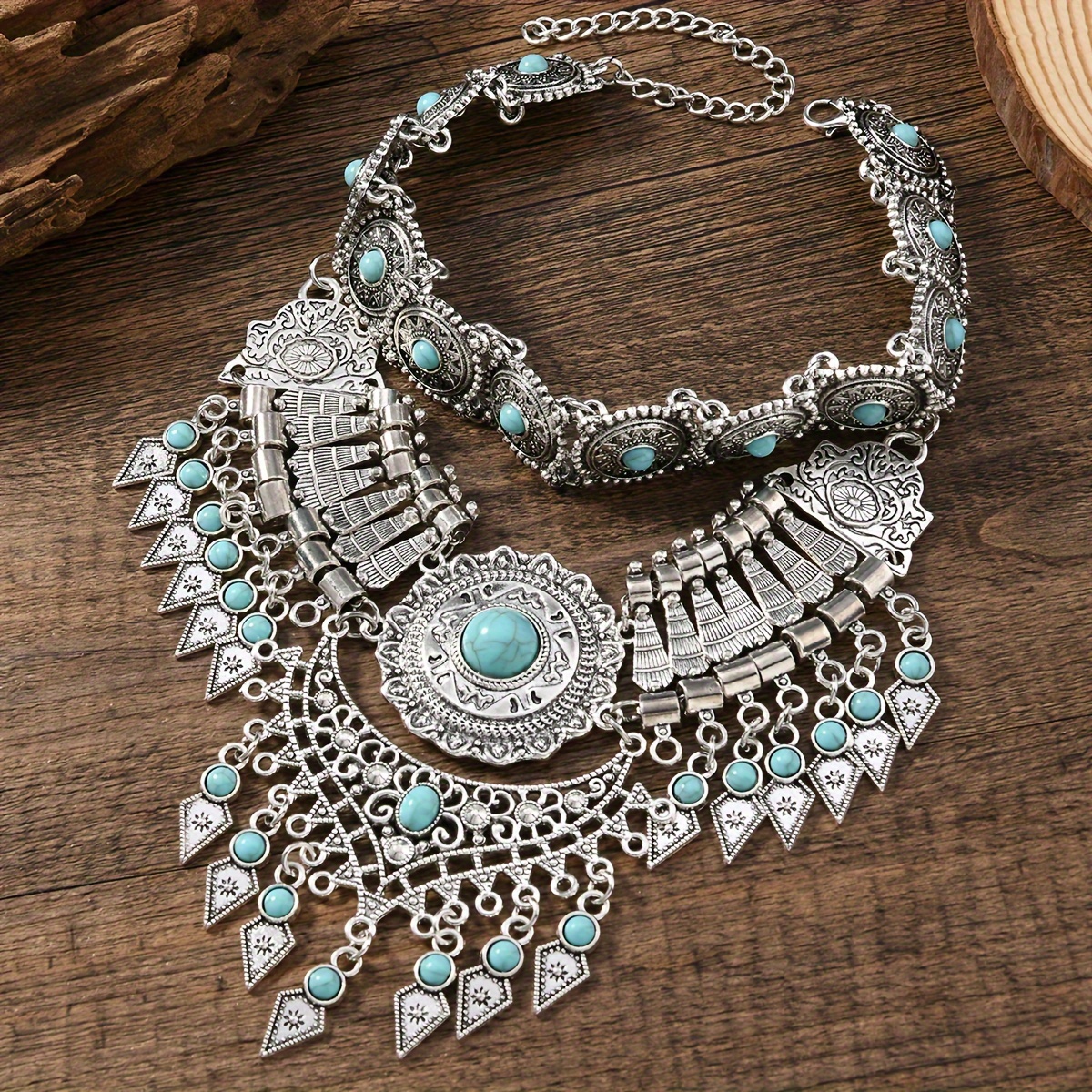 TEMU Collier bohème vintage avec pompon et franges fait main pour femme, accessoire décontracté, ras-de-cou court chaîne pour clavicule