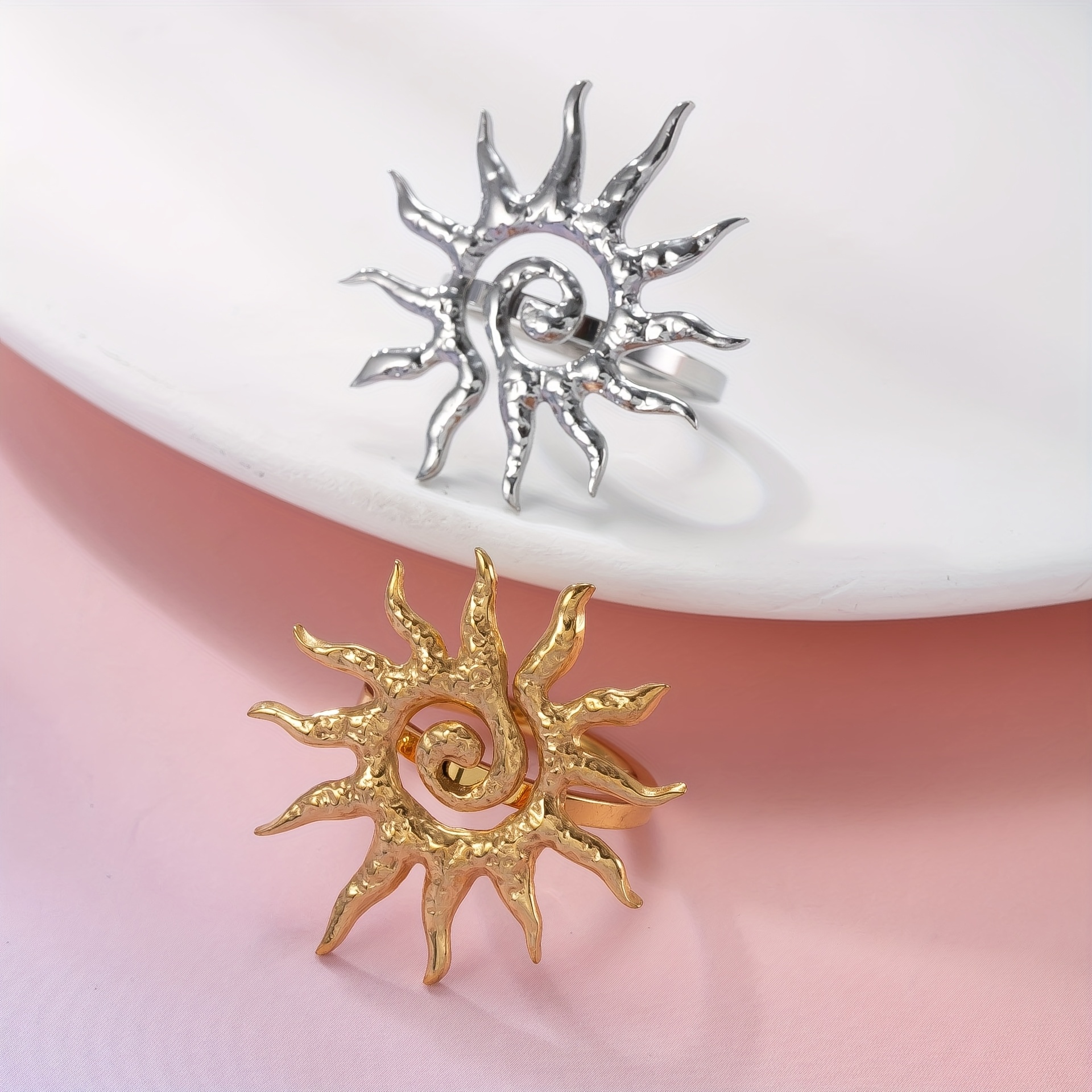 2pcs 18K Plated Sun Cut-Out Ring Set