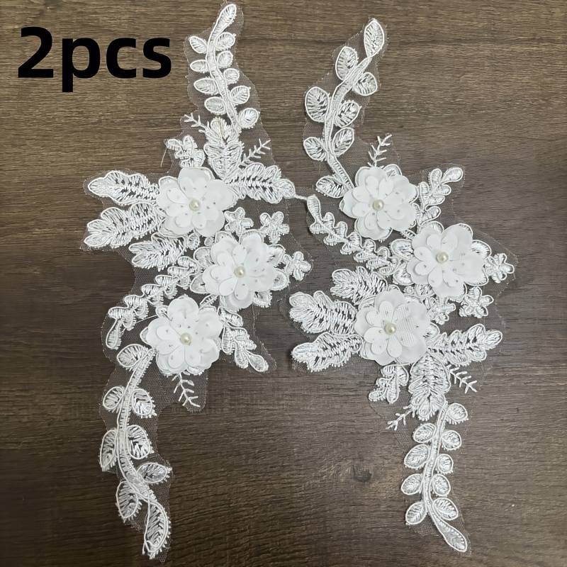 E-shop Zwei anspruchsvolle Spitzenflicken mit weißen Perlenblumen, für die Herstellung eigener Hochzeitskleider, formelle Kleidung, Kopfschmuck und