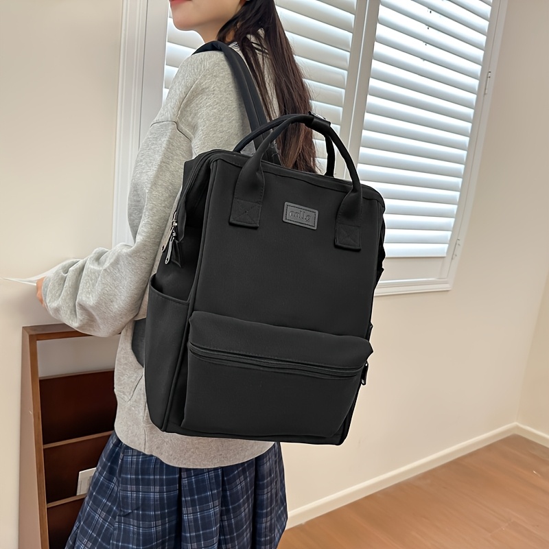 

A Stylish And Large-capacity Backpack For Women.