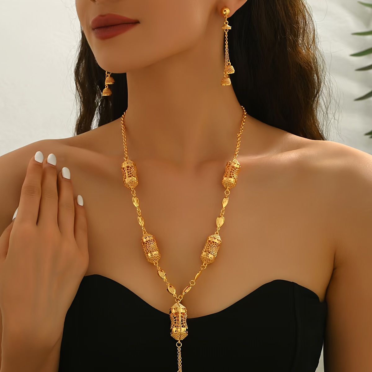 ladies fashion copper golden plated peanut style necklace earring set