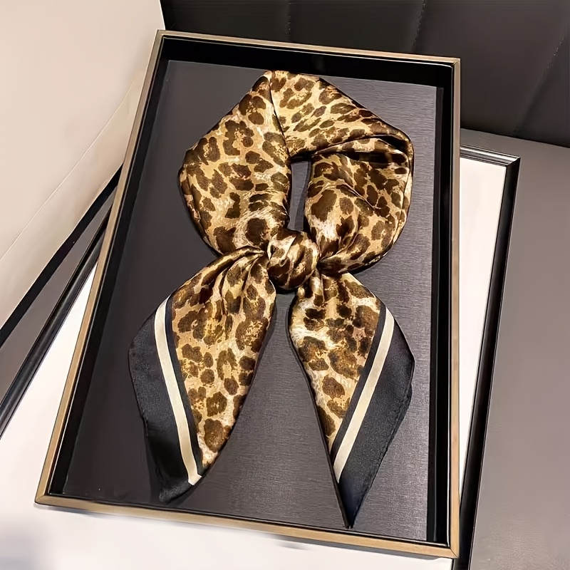 E-shop Vintage Leopardenmuster Schal, Vielseitig als Kopftuch, Schal oder Umhang. Modisches Accessoire aus Satin, geeignet für alle Jahreszeiten