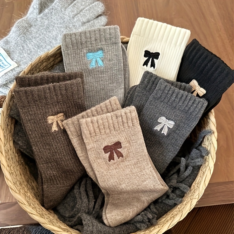 

6 Pairs/1 Pair Of Jacquard Ladies Autumn And Winter Korean Warm Velvet Color Stacking Socks