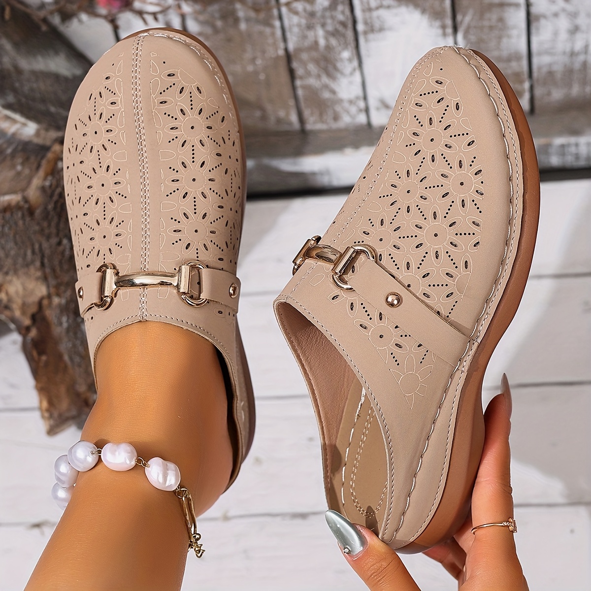 new womens fashionable multi functional travel shoes durable and elegant suitable for casual outfits       comfortable lining closure ideal for daily commuting women shoes