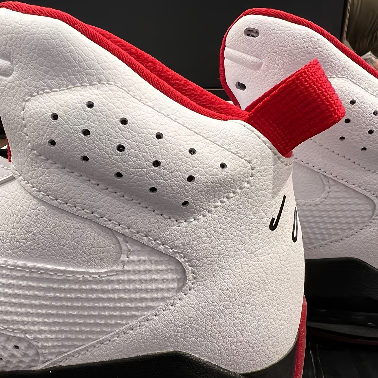 Jordan Lift Off Mid Men'S Basketball Shoes - Retro Aj6-Inspired Design with Synthetic Upper, Zoom Air Cushioning And Durable Traction Outsole in White/Black/Red