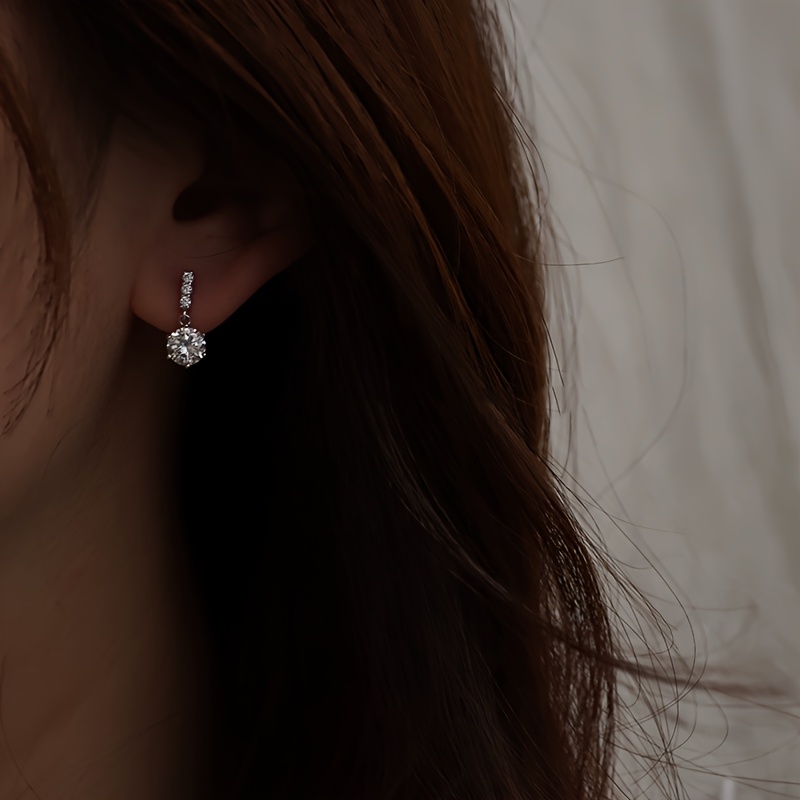 TEMU 1 par de aretes colgantes redondos con brillantes para mujer, estilo de moda de lujo , de , para trayectos diarios, citas, versátiles, joyería ,