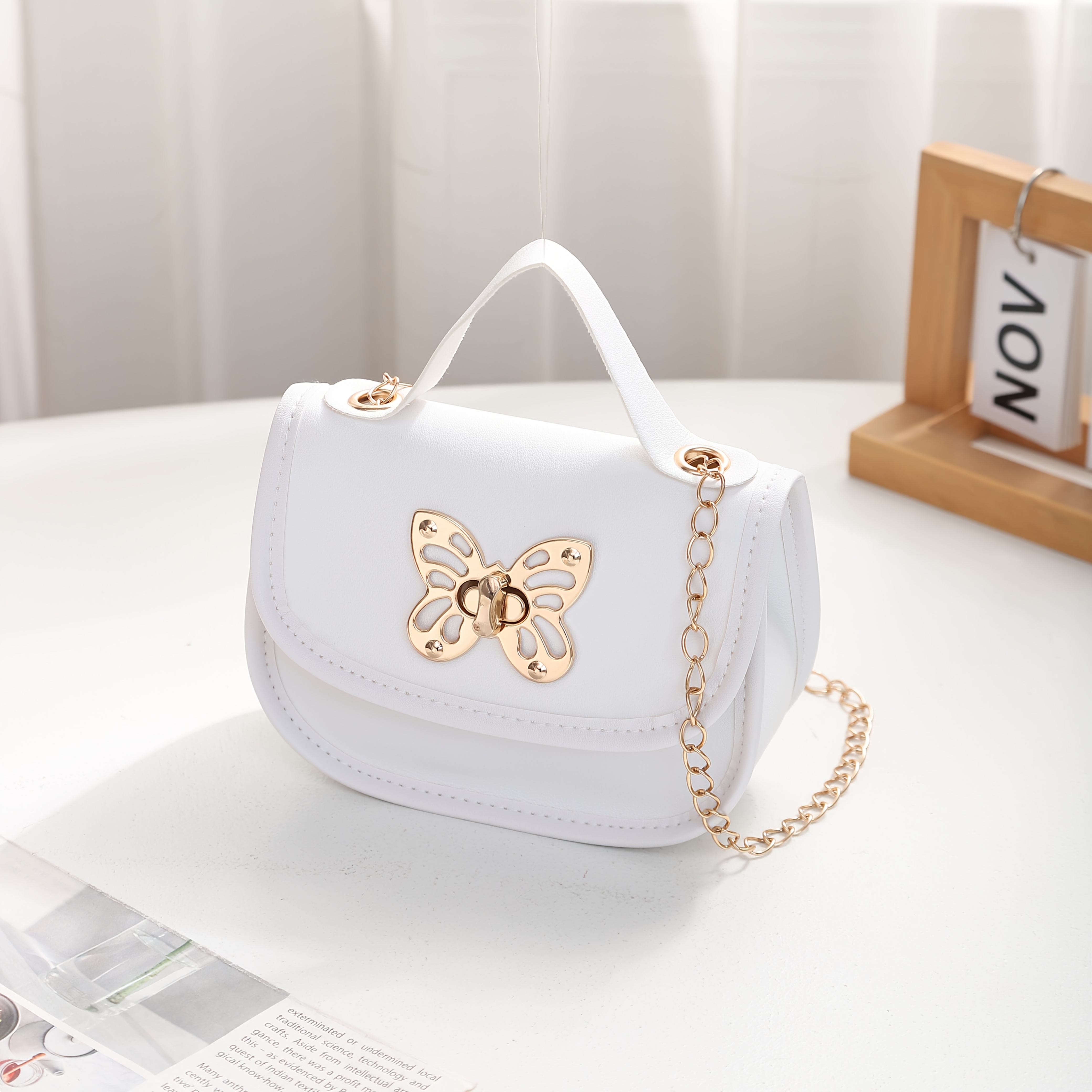 Image of Mini Cute Metal Decorative Crossbody Bag, Clasp Bag, Cute Small Wallet With Chain, Lightweight Chain Bag, Perfect Gift For, Suitable As A Gift For , Storage Bag Suitable For Storing Small Items
