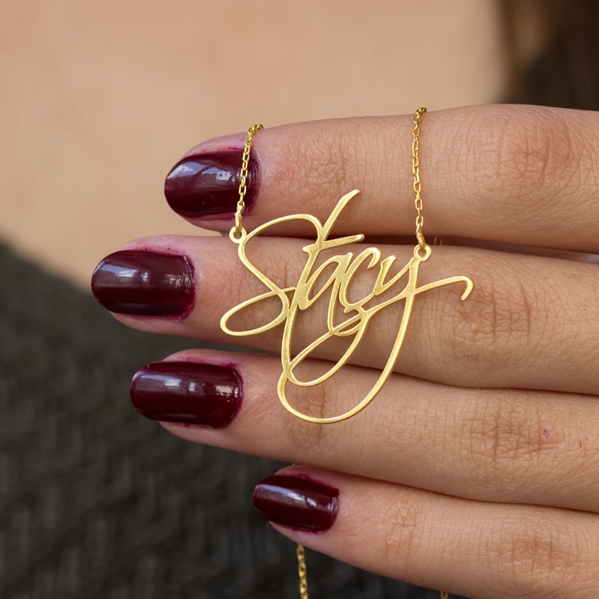 E-shop Personalisiertes Namenskette aus Edelstahl im kursiven Stil für Damen, exquisit elegant, schlicht . Das perfekte Geschenk für Familie Freunde zu