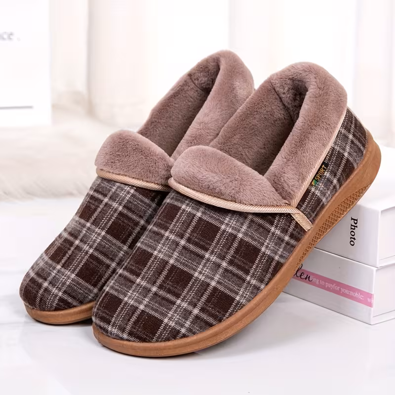 cloth shoes for women winter lined soft sole moms autumn winter style vintage ladies grandmas warm shoes for the elderly women shoes Product details 1