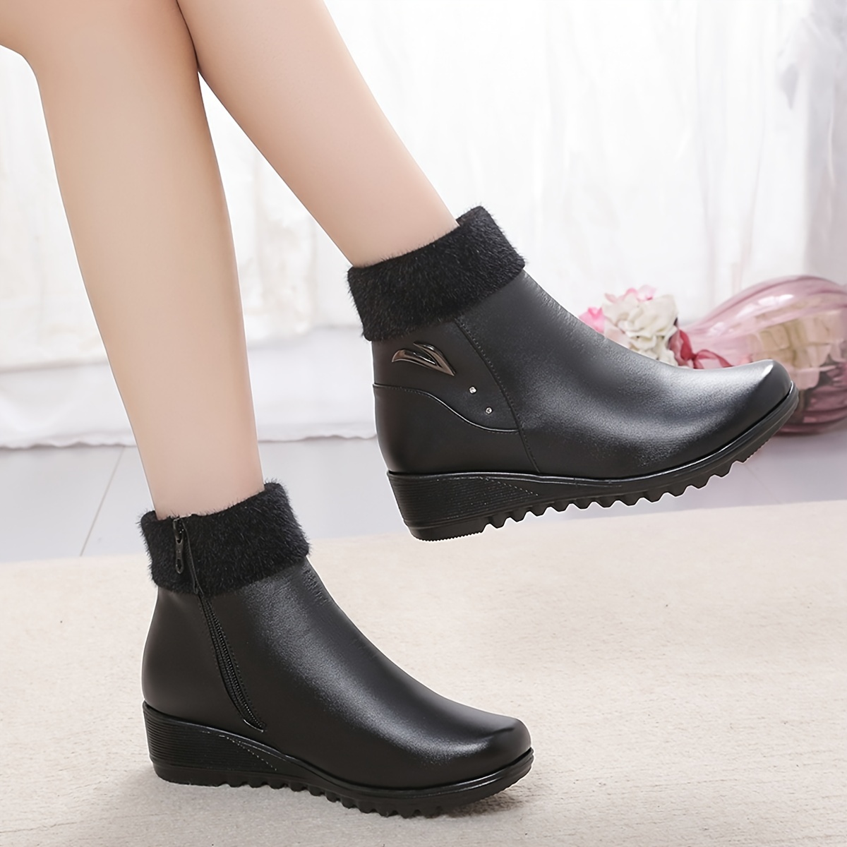 

Women' Wedge Heel Boots, Round Toe, Zipper Closure, Tpr Sole, Fabric Lining, Winter Wear, 2024, Skin Surface