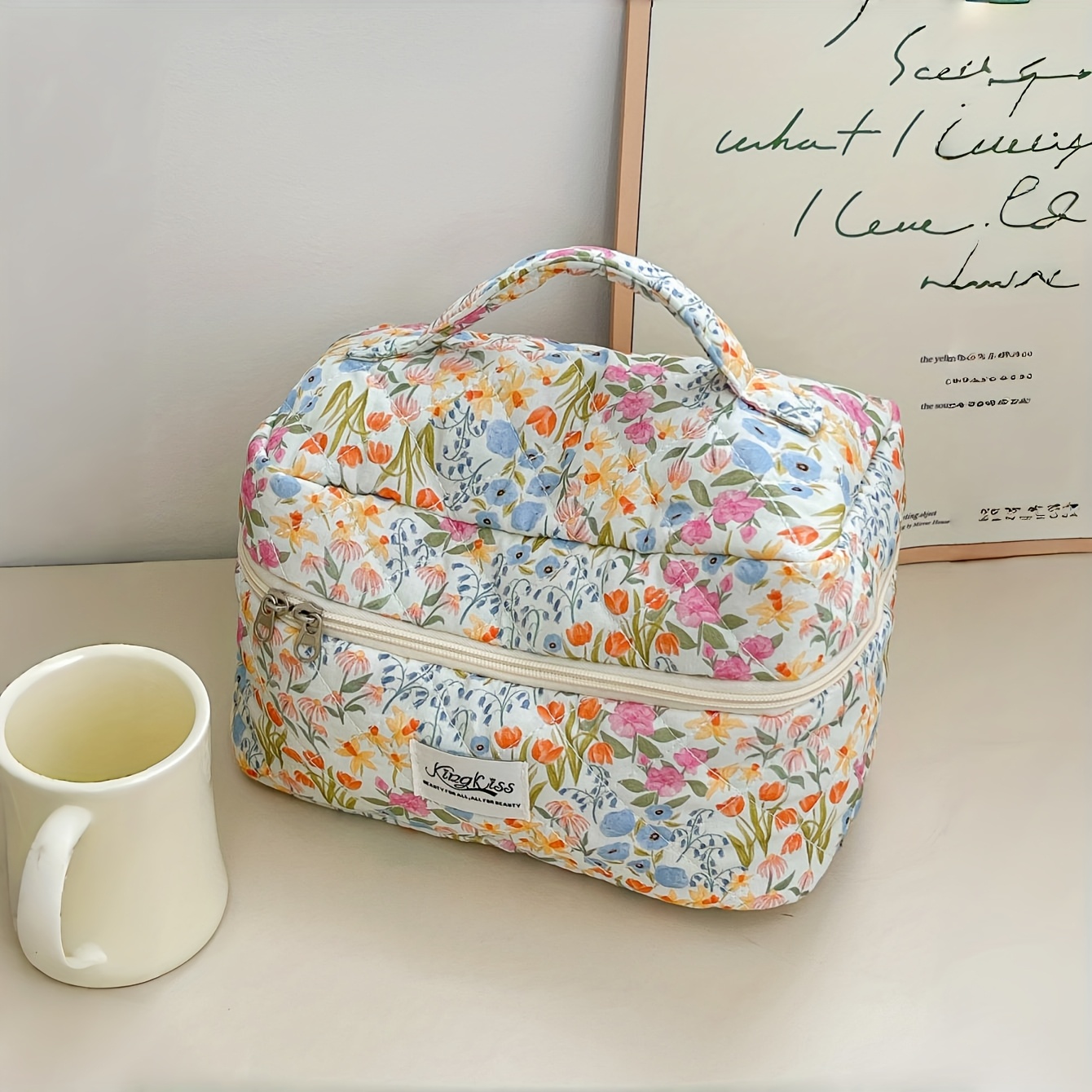 TEMU Sac de toilette et de maquillage de voyage matelassé et silencieux KINGKISS pour femme, à motif floral - Sac polyvalent matelassé à fermeture