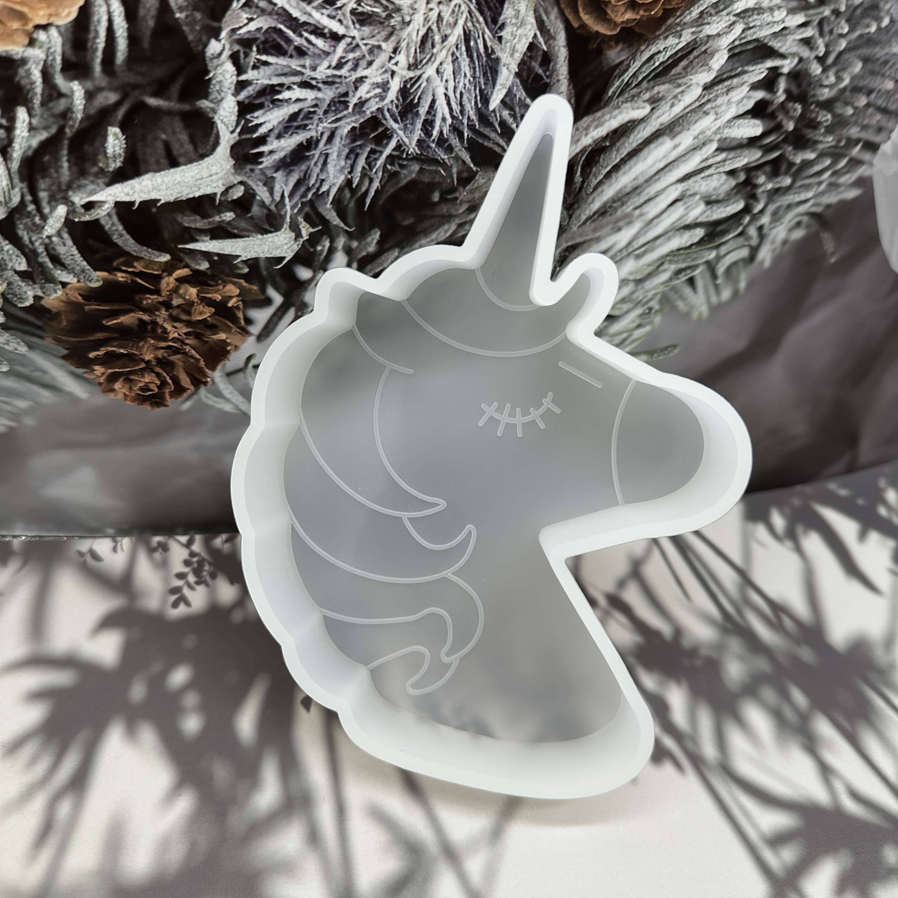 1pc Unique -shaped Pattern Candle Holder Decorative Mold, Candle Holder Ornament Insert Decorative Part Mold, Resin Liquid Mold, Plaster Candle Holder Mold