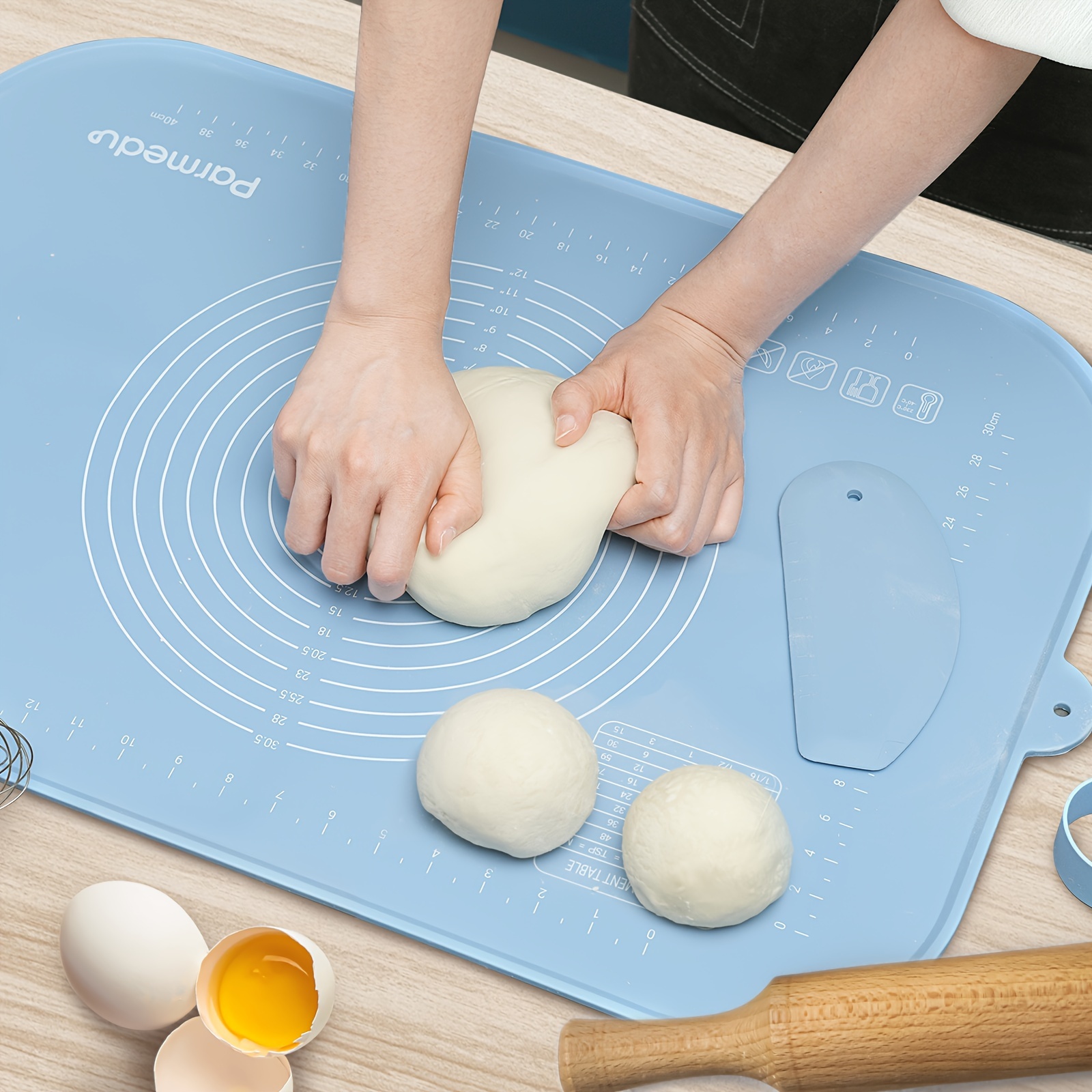 

Large Silicone Baking Mat: 26*18in Pastry Mat Non-stick Thick Dough Kneading Mat With Pastry Scraper & Storage Belt & Anti-spill Edge - Heatresistant Magnetic Countertop Mat Silicone Bread Mat