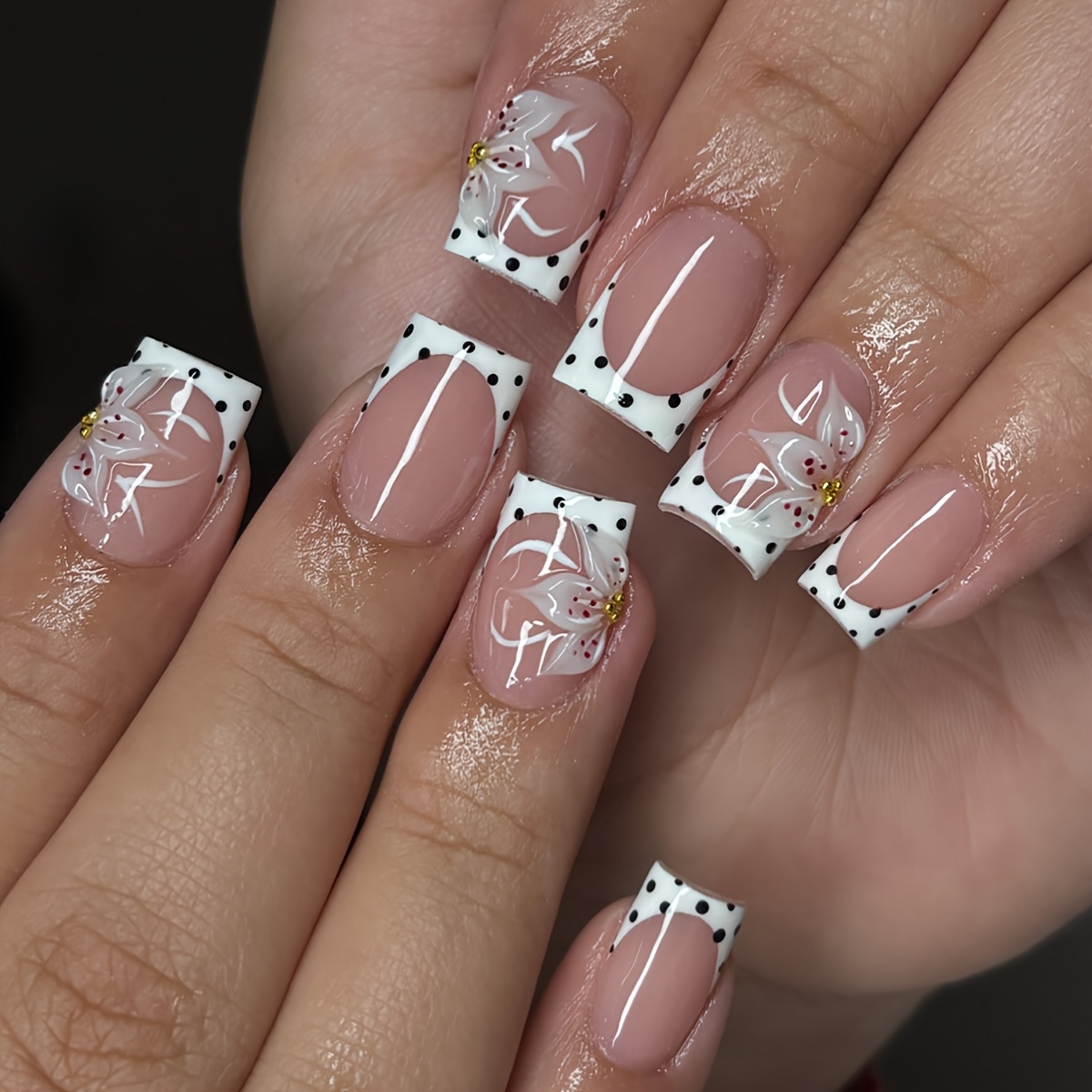 TEMU 24 stuks nieuwe stijl 3D bloem nagelstickers met zwarte stippen Franse stijl rand, stalen kraaldecoratie, frisse en lichte luxe stijl, opdruk,
