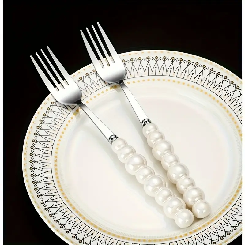 personalized and elegant stainless steel cutlery set with pearl ceramic handle 2 4 cake knife spatula fork set with gift box suitable for kitchen hotel parties birthdays weddings gifting golden and silvery Product details 6