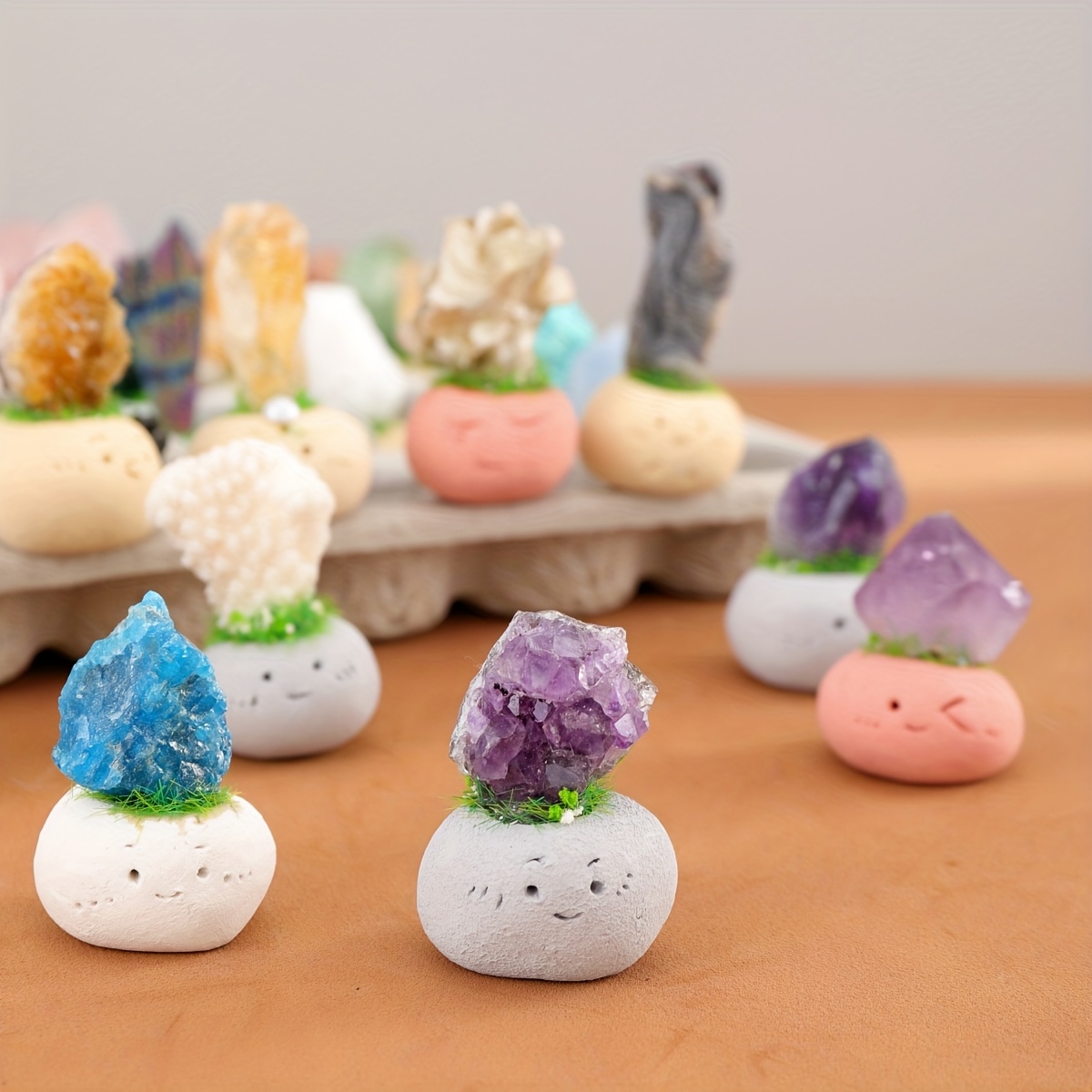 3/6/9/12/24/36pcs Random Natural Crystal Tiny Bean Raw Stones