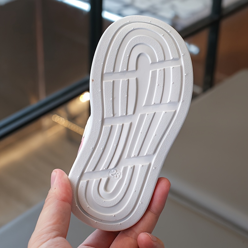 Nuevas Zapatillas de Malla Transpirable para Niñas, Zapatillas Deportivas para Niños, Zapatos Deportivos para Bebés, Zapatos de Malla Individual para Niños Pequeños, Sandalias para Bebés de 1 a 3 Años y Zapatillas de 5 Paneles